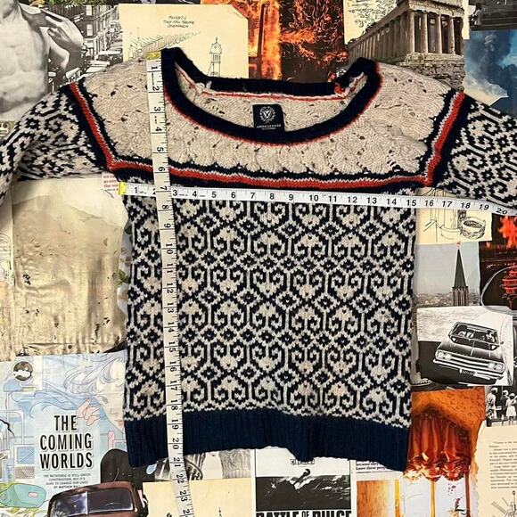 American Eagle Y2k Knit Crochet Sweater - Picture 6 of 7